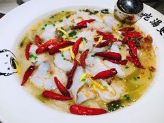 -江渔儿酸菜鱼·拔草餐厅(虎门君乐汇店)