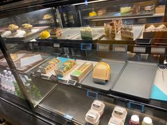 面包甜点陈列柜-星巴克(苏州石路百脑汇店)