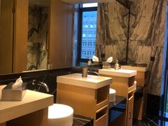 -上海漕河泾万丽酒店