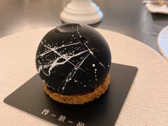 月之暗面-玲婧胡同·生日蛋糕·餐厅(嘉里城店)