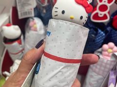 -名创优品(北京新中关购物中心地铁层店)