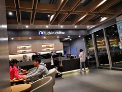 -瑞幸咖啡(杭州绿地中央店)