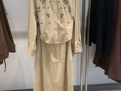 -URBAN REVIVO(七宝领展广场店)