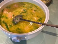 小米虾滑粥-帅巴人舅母子腊蹄民俗村
