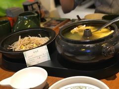 云南经典汽锅鸡-云海肴·汽锅鸡·云南菜(苏州中心店)