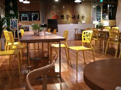 大堂-新华里咖啡书吧(新华书店小寨店)