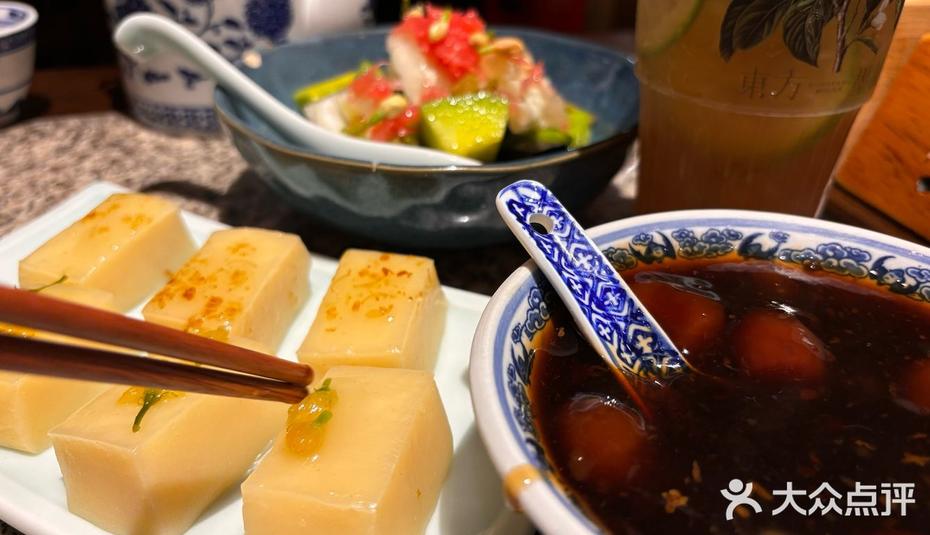 大排档万岁！8块钱的红油小面是最最好吃的