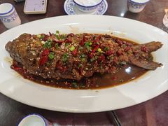 酱焖大鲤鱼-邢家锅贴老店·非遗·开封菜(金明广场店)