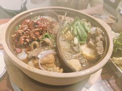 DIY鸳鸯锅-沙胆彪炭炉牛杂煲(上海日月光广场店)