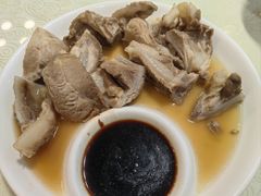 蒜汁脆骨肉-东四民芳餐厅(世茂工三店)