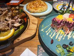 -米德维奇俄式西餐厅(西六道街店)