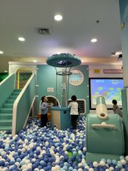 -孩子王童乐园(唐山万达广场店)