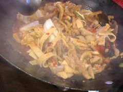 -富正毅三下锅·湘西韵味(天门山索道店)