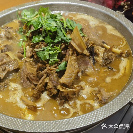 林七老程记鲜鹅庄