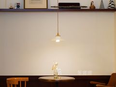-Café Monson
