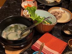 -雾山韩式烤肉·海南糟粕&椰子鸡火锅·海景餐厅(三亚绿发山海天JW万豪酒店)