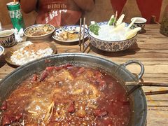 -旧街市鲜货老火锅(大光路店)