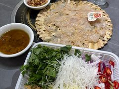 -官塘陈记鱼生·潮汕砂锅粥·潮汕生腌牛肉火锅(潮枫路总店)