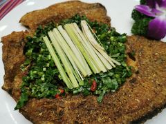 -香巴拉云南餐厅(华莱坞店)