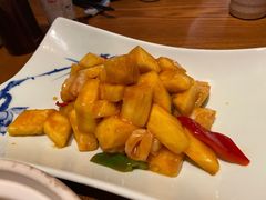 菠萝虾仁-芳草地度假酒店·野炉中餐厅