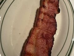 -Wolfgang’s Steakhouse 沃夫冈牛排馆(上海白玉兰广场店)