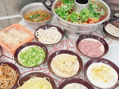 -碰湘地·鲜切牛肉麻辣烫(新世纪家园店)