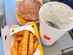-麦当劳(西站店)
