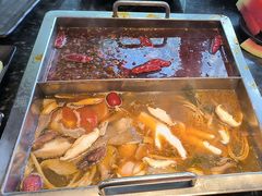 -重庆九记老火锅(广场店)