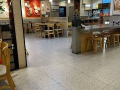 -佬钱湾仔(衣裳街店)