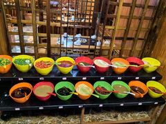 -果松木炭酸菜铜火锅·外婆参鸡汤