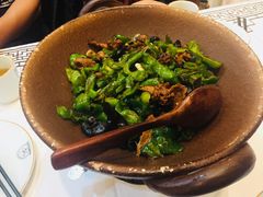 郑哥小炒肉-丹江口渔村·湘味厨房(桃园店)