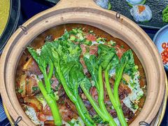 -鲜入唯煮·港式海鲜牛肉火锅(金宝街店)