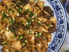 -壹阁胡羊焖饼(特色小吃街店)