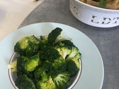 -馨越楼·点心·粤菜(赤坎店)