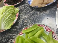 -乳仔牛牦牛汤锅 烤羊排(松潘古城店)
