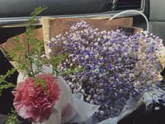 -何兮花店·气球派对鲜花店(马桥银春路万科城店)