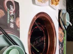 -洪氏嗨捞·猪肚鸡火锅(阳光天地店)