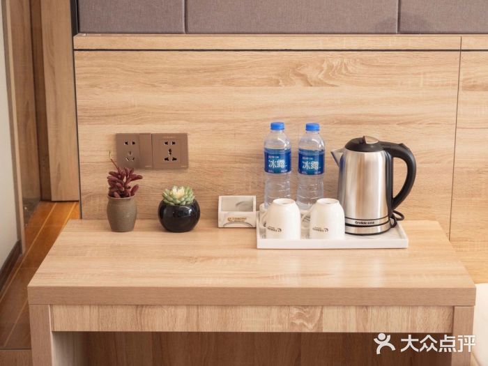 文星酒店(广州北京路步行街海珠广场地铁站店)图片