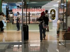 -奈雪的茶(亨特国际广场店)