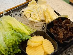 -一席地·本地鸡窝·杭帮鸡火锅(萧山银隆百货店)