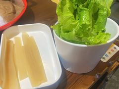 -乡土黄·鲜牛肉火锅·小龙虾(兴业街店)