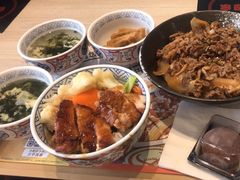 -吉野家(秀谷店)