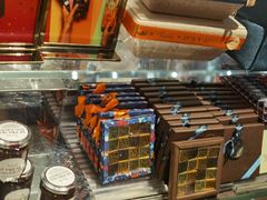 -VENCHI 闻绮(上海佛罗伦萨小镇店)