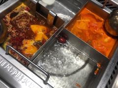 鸳鸯锅-海底捞火锅鲜切牛肉主题店(长寿路店)