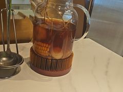 -洪氏嗨捞·广东猪肚鸡·椰子鸡火锅(西咸万象城店)
