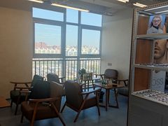 -无奔眼镜·蔡司·依视路授权店(马家堡店)