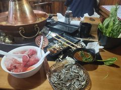 -果松木炭酸菜铜火锅·外婆参鸡汤