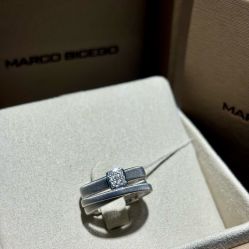 -周生生Chow Sang Sang(先天下店)