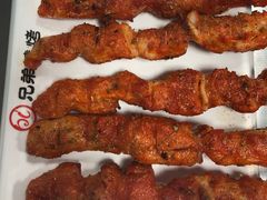 烤骨肉相连-白氏兄弟烧烤(中赢广场店)