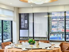 -粤盛海鲜平价店(洛溪食街店)